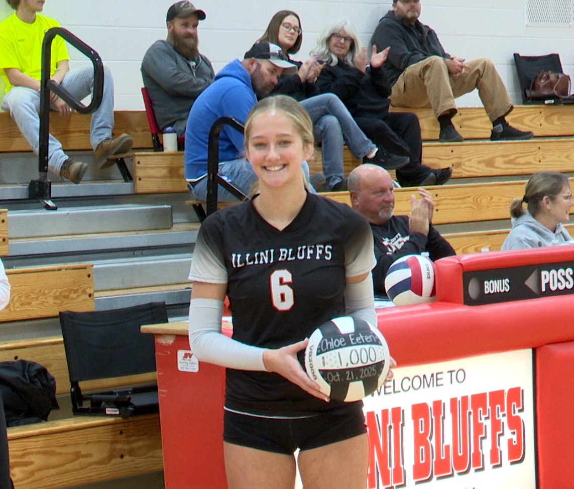 Congratulations to Illini Bluffs setter, Chloe Eeten, on reaching 1,000 varsity assists!