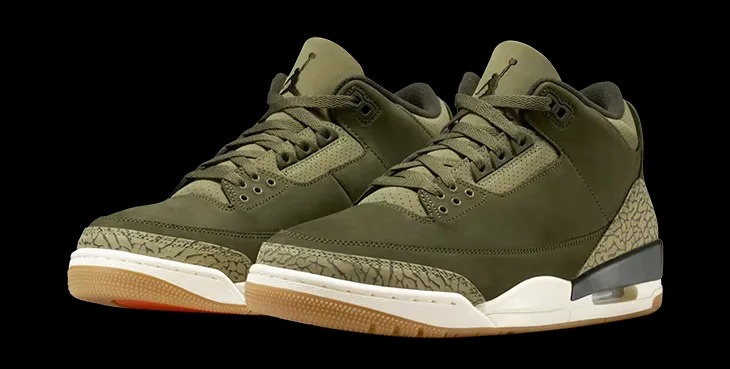designscene's tweet photo. Air Jordan 3 Family Affair Arrives October 25 - See more here: https://t.co/8o8lF3WaXp
The Air Jordan 3 Family Affair revisits one of the most important designs in basketball history. #TinkerHatfield’s 1988 silhouette marked the first appearance of the Jumpman logo and introduced the now-iconic elephant print that redefined sneaker aesthetics. This fall, #Nike reinterprets that heritage through an autumn palette and elevated materials that echo the original’s influence while offering a refined new look.
Photo Courtesy of ©NIKE
#Nike #AirJordan