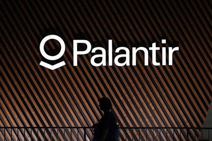 Palantir struck a deal to supply AI software to Lumen, expanding its reach in telecom as Lumen ramps up AI-powered services. The partnership highlights Palantir’s growing push into commercial enterprise clients.

$PLTR $LUMN $MSFT