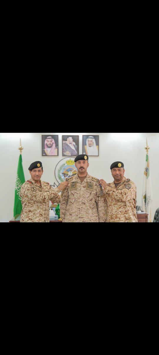 hs6euhe's tweet photo. تم صدور الأمر الملكي الكريم القاضي بترقية  المقدم / خالد بن غالب بن ثامر المنصور السعدون 
 إلى رتبة( عقيد)
 نهنئ سعادة العقيد  بهذه الترقية، ونسأل الله أن تكون ع��نا له على ما فيه خدمة للدين والمليك والوطن 
الف مبروك 
#المملكة_العربية_السعودية
#وزارة_الحرس_الوطني
#آل_سعدون https://t.co/6iaetvByRu