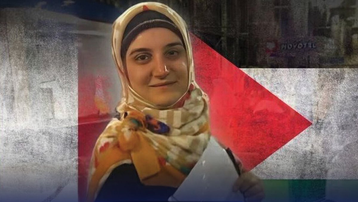 القضاء الفرنسي يصدر افراجاً مشروطا عن مهدية #اسفندياري، وهي مترجمة واستاذة جامعية اعتقلت في فرنسا بتهمة دعم الإرهاب على خلفية منشوراتها على وسائل التواصل والتي تدعم المقاومة الفلسطينية. ونشرت وسائل إعلام إيرانية فيديو لوزير الخارجيةالإيراني عباس عراقجي وهو يهاتف اسفندياري بعد