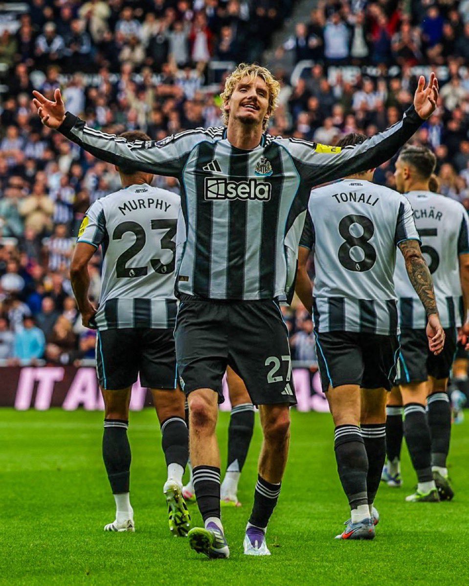 ZafeInfinity's tweet image. Unlucky badly, go give his wee sore groin a rub 😢