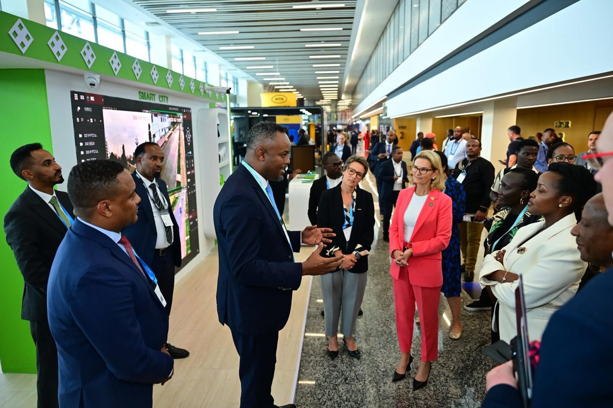 MenzaMedhin's tweet image. Amidst the vibrant energy of #three_day at the 2025 Kigali Mobile World Congress (#MWC) in Rwanda Kigali , Ethio telecom is passionately illustrating our vision for a digitally empowered Africa, anchored in robust connectivity and digital inclusion.