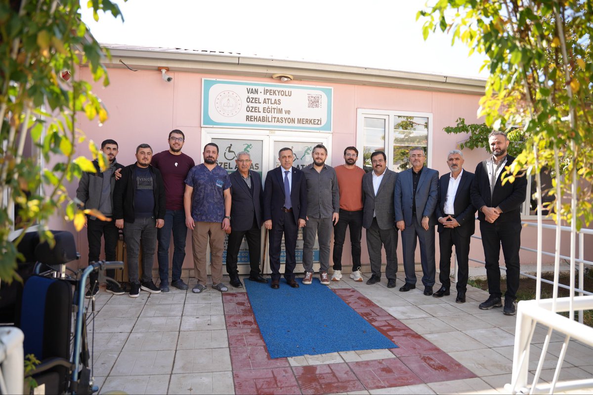 AK_PartiVan's tweet photo. Atlas Rehabilitasyon Merkezi Ziyareti

İl Başkanımız Abdulahat Arvas ve il yönetimimizle birlikte, serebral palsili çocuklarımızı ziyaret ettik.
Minik yüreklerimizin gülüşü, bizlere umudun ve sevginin ne kadar güçlü olduğunu bir kez daha hatırlattı. 
Bu özel evlatlarımızın hayatına dokunan tüm emekçi sağlık ve eğitim kadrosuna gönülden teşekkür ediyoruz.

Birlikte her şey çok daha güzel
@akparti
@abuyukgumus 
@MustafaAlkayis 
@merdogan02
