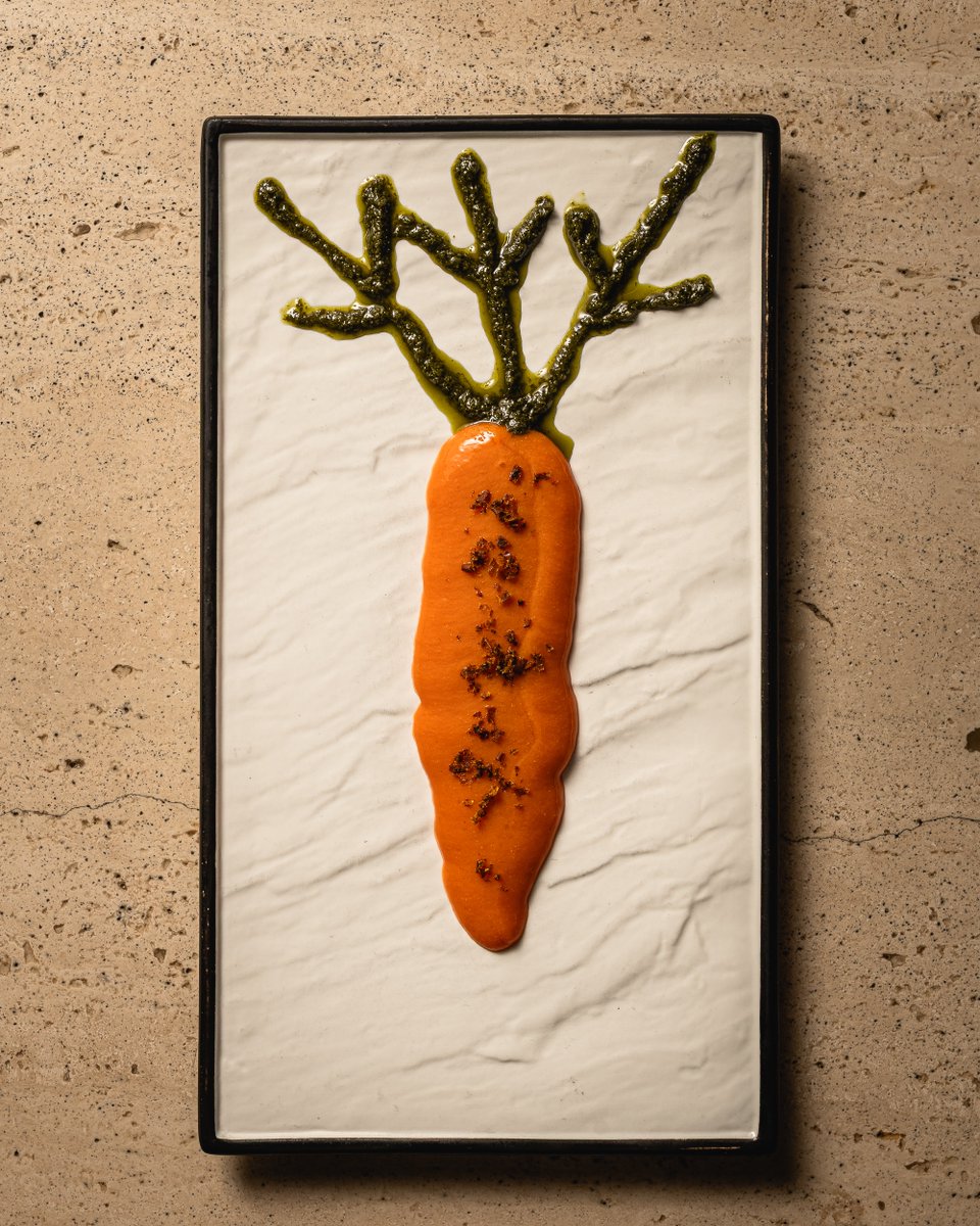 🥕Zanahoria encominada del huerto.
Aprovechamos cada parte: hojas en pesto y pieles en sal con cúrcuma.

🥕Pastanaga encominada de l’hort.
Aprofitem-ne totes les parts: fulles en pesto i pells en sal amb cúrcuma.

🌿 hotelalgadirdelta.com
#AlgadirDelDelta  #GuiaMichelin2025