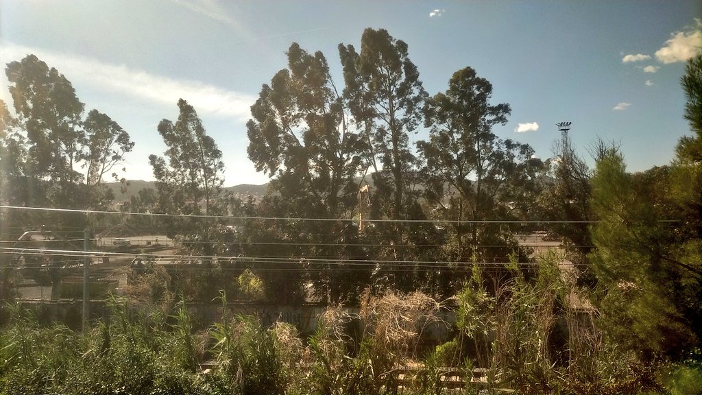 Parats entre El Papiol i Castellbisbal (R4) per una avaria en el subministrament elèctric i sense previsió de quan se solucionarà. "Només em queda demanar-vos paciència". 🙃 #ElPapiol #Rubicity