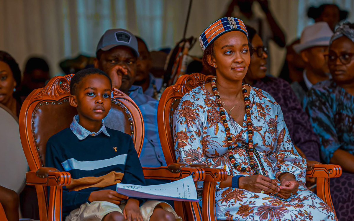 AmakanjiThomas's tweet image. Raila Odinga Junior installed as the head of the family following the passing of Raila Odinga. 
This symbolizes the end of the mourning period.
 #RIPRailaOdinga