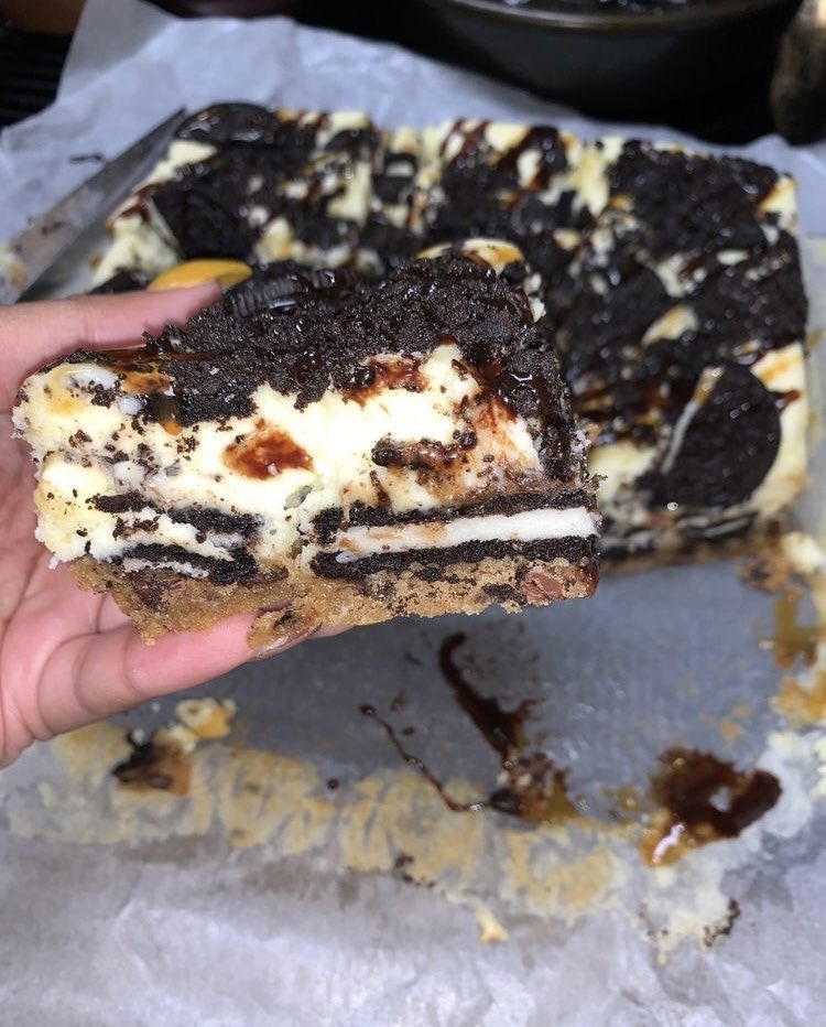 cadyugh's tweet image. This or that food poll.. Oreo / Cookies &amp;amp; cream desserts edition✨

#Interactivethread for #edtwt + anyone who wants to participate🪡

Cals don’t count ofc!

🏷️: #foodpoll #oreo #sweet #dessert #anatwt #ricecakestwt #miatwt #distraction #food #poll