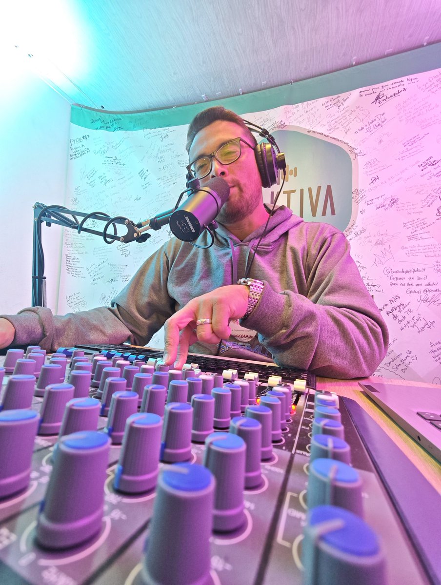 ¿Con qué personaje histórico/ bíblico se identifica y por qué? ▶️ web.whatsapp.com/send?phone=573…
#ENVIVO ▶️ feaktiva.com/popup-player/
 #jueves #tbt #clasicos