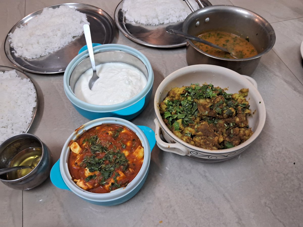 desifoodd's tweet photo. Diwali 2025 Dinner https://t.co/W0pfEGPIRf