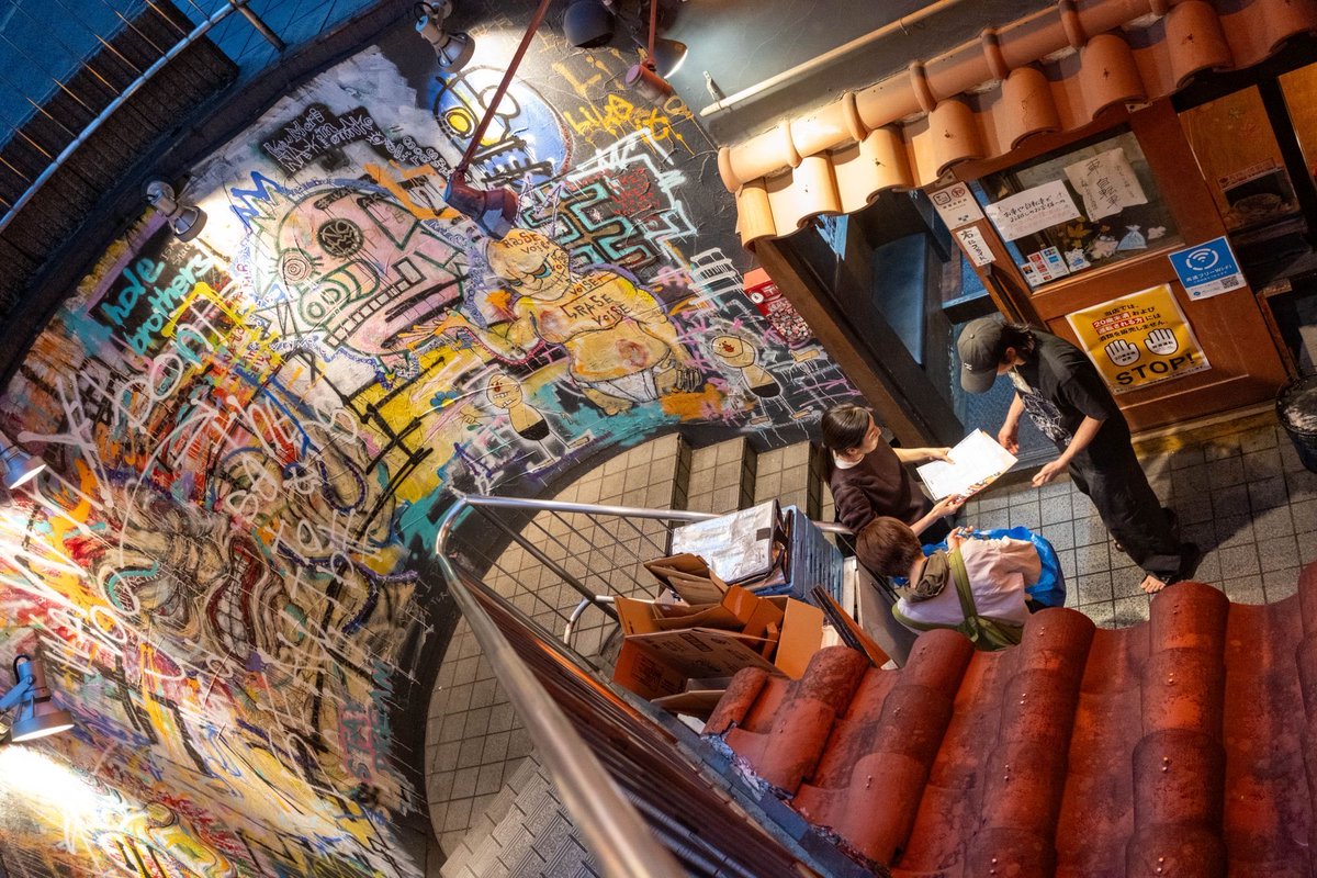 岡森さんがかっこいい写真をたくさん撮ってくれました！🙌✨
#佐々木このみ と砂田も参上！！！！！

#下北沢 #ポスター貼り
#扉座 #つか版・忠臣蔵2025