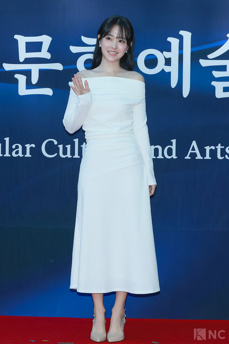 251023 [NC포토] 박보영, 모태 러블리 nc.press/news/articleVi…
#박보영 🤍