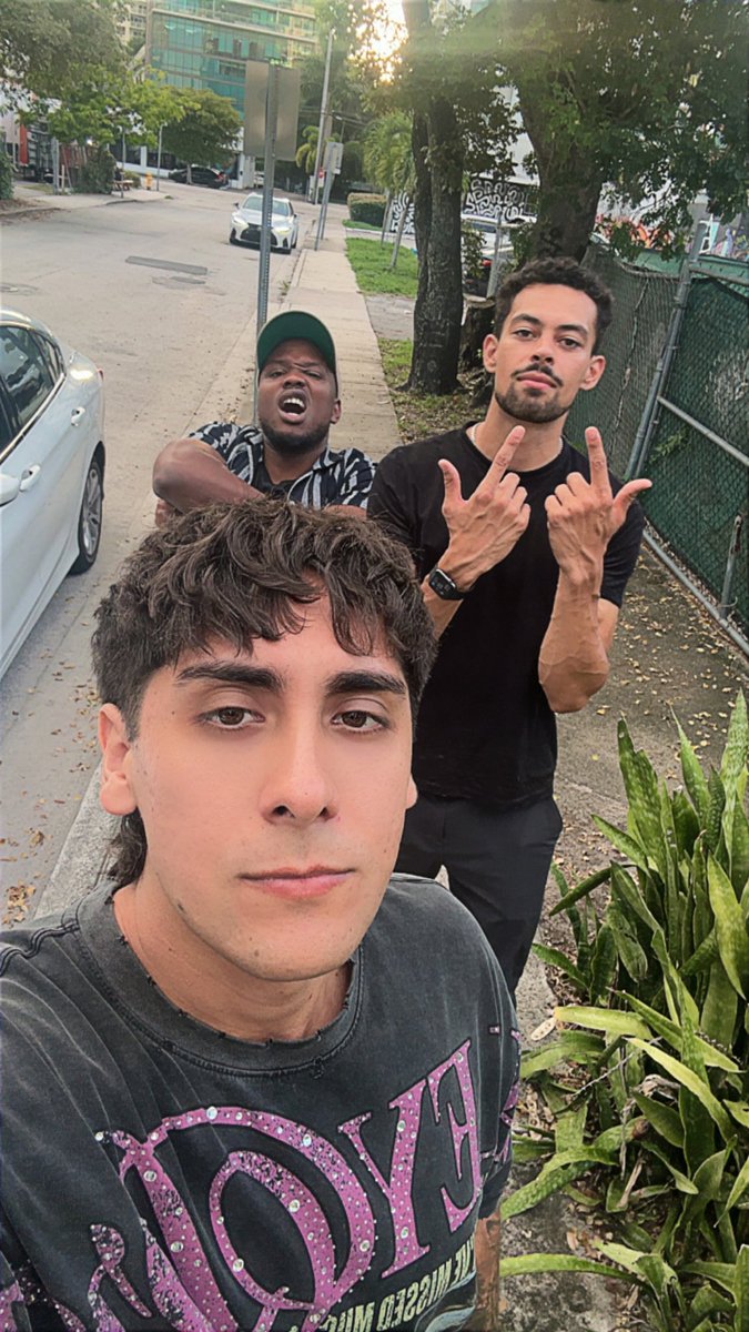 based_icy's tweet image. 