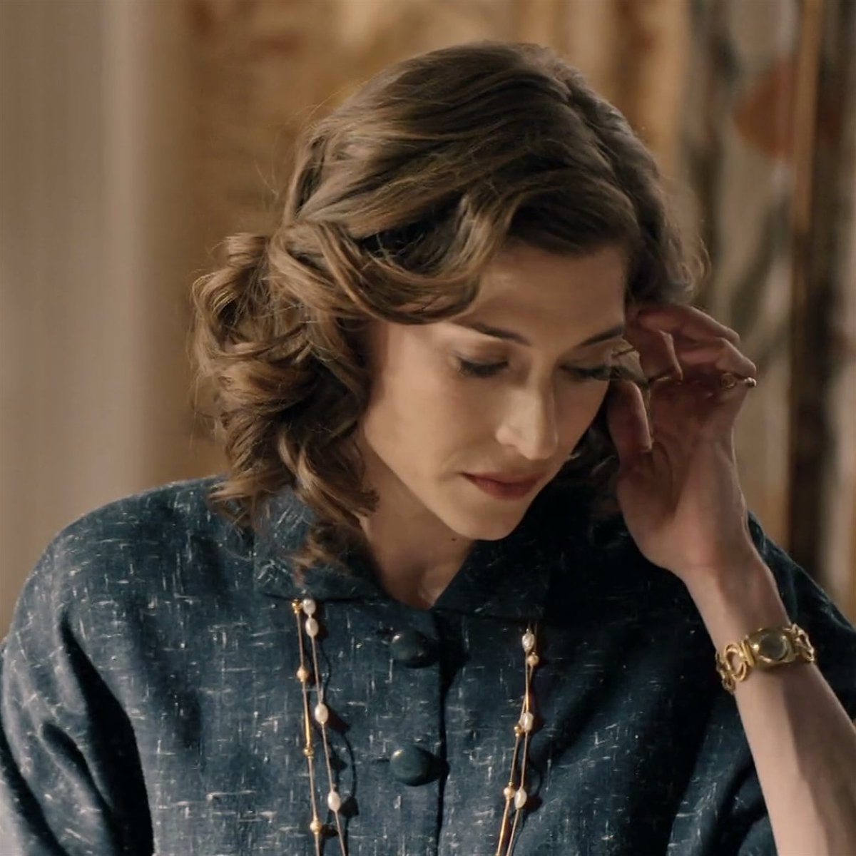 marta se toca la cara (@manerademarta) on Twitter photo 