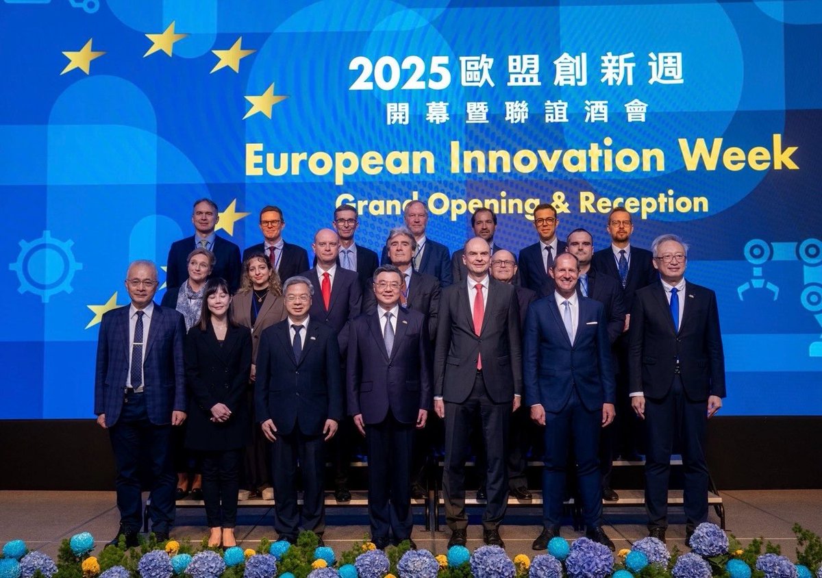 EU_FPI's tweet photo. Building a more innovative, resilient & smarter future!
This year’s #EuropeanInnovationWeek supported by us & @EU_Growth brought together government, industry & research from #EU & #Taiwan.
Our focus: Industrial #AI, energy transition, drones technology & exports.
#EUForeignPolicy in action!