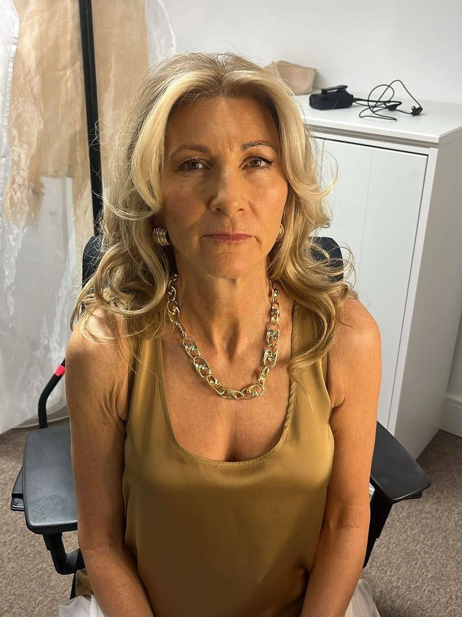 Oh God. How can I say? 
Ladies and gentlemen, Eve Best ❤️