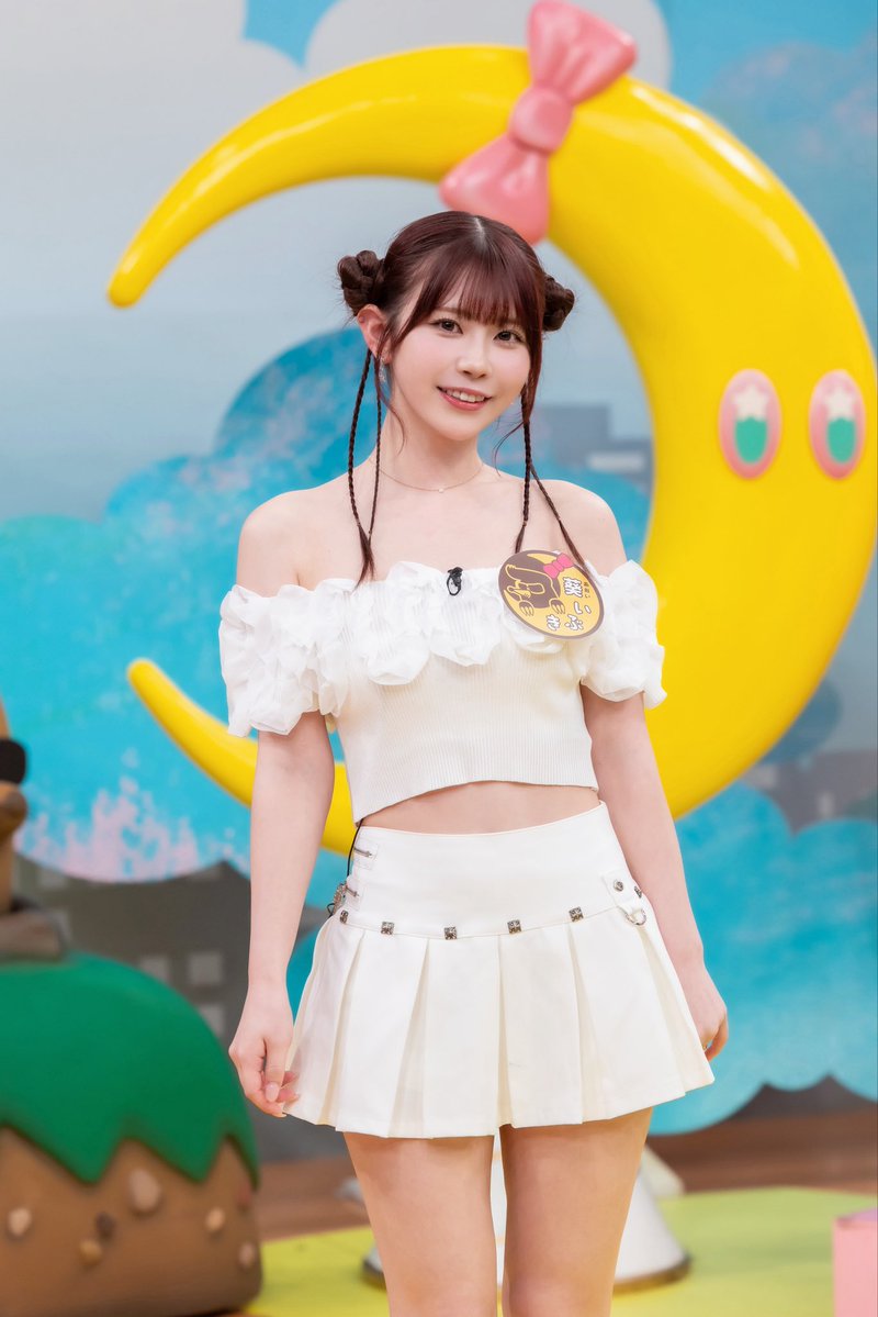 【ゲスト】
今回のライブにはゲストとして
MINAMOさんと葵いぶきさんに登場頂きます！『禁うんこ博』ということで振り切った企画を一緒にお楽しみ頂く予定です！🔞