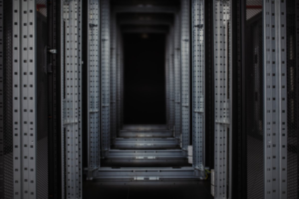 ckaiwu's tweet image. 👷Surviving the AI Capex Boom👷
Big Tech's AI buildout is transforming markets but history suggests caution. What should investors do?
🤖 AI Investment Boom
🚂 Echoes of Past Booms
📉 Rising Capex Firms Underperform
🏭 Magnificent 7: The New Utility?
🔎 Finding AI Early Adopters…