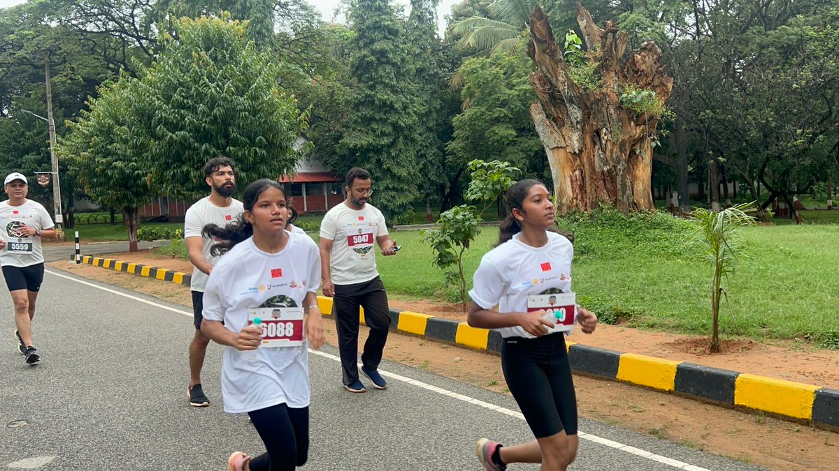 apsprtcbangalor's tweet image. 🇮🇳 With pride in every stride! APS PRTC Bangalore joins Shauryaveer “Run for India” to honor the spirit of our heroes and the nation. 🏃‍♀️💫
#apsprtc 
#running