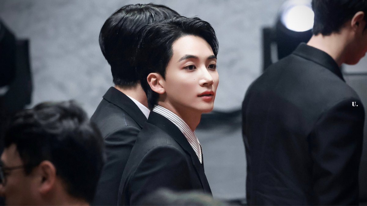 251023

#정한 #윤정한 #JEONGHAN
#ジョンハン 
#세븐틴 #SEVENTEEN