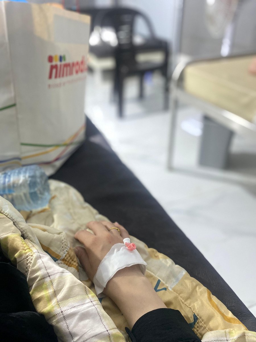 Rozana_0l's tweet image. I write these words from my hospital bed, weaker than before, but the hope within me has not yet died.

With each passing day, the treatment becomes more difficult, and the road longer.

Help me recover, so I can return to my son who awaits my return.

📎 gofund.me/4b903cc2