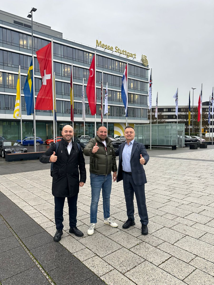 idealgrafik's tweet image. We continue to make a difference in the laser cutting industry with our high-purity gas solutions!Together with our German partner MADER and our distributor in Iraq, we are proud to supply the industry with Class6.0 quality nitrogen gas generators and oxygen &amp;amp; nitrogen gas mixers