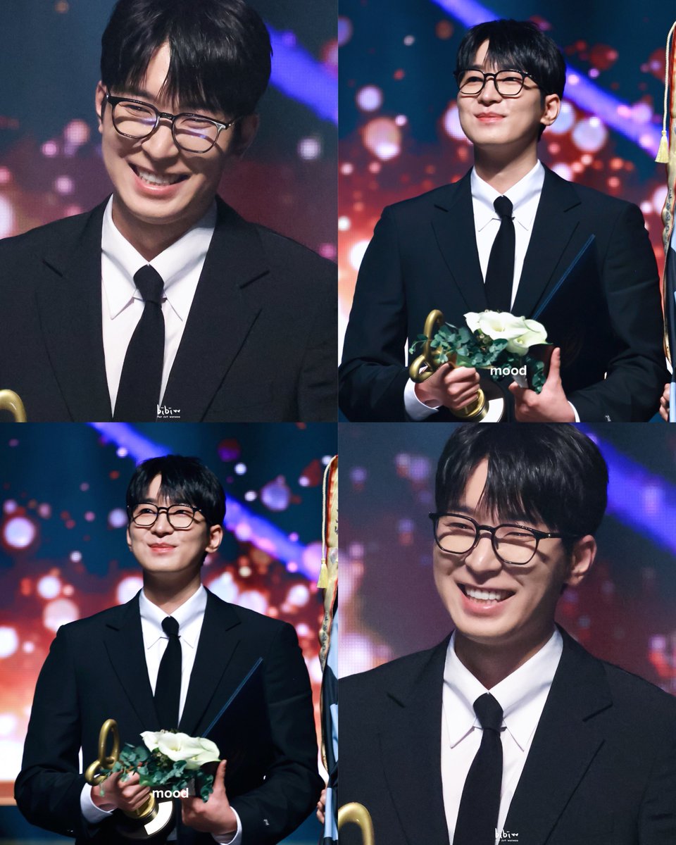 jwwmch's tweet photo. pure comfort in your presence, in your smile be happy always wonwoo 🤍 https://t.co/czQgsnAYnP