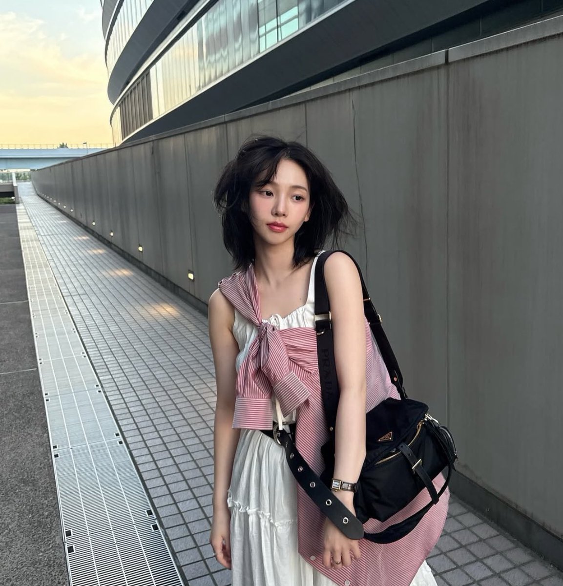 hourlykrn's tweet image. OMG KARINA SO PRETTY?!