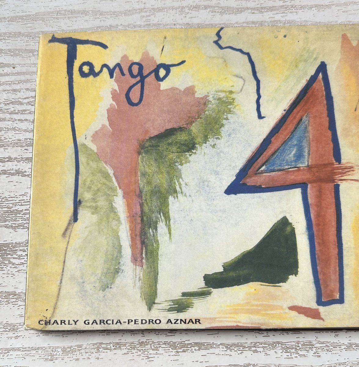 La_Fellini's tweet photo. Hoy es el cumpleaños de uno de mis artistas favoritos. 🥰Charly García. Tango 4
#undiscoalazar https://t.co/lM9nAUSfiL