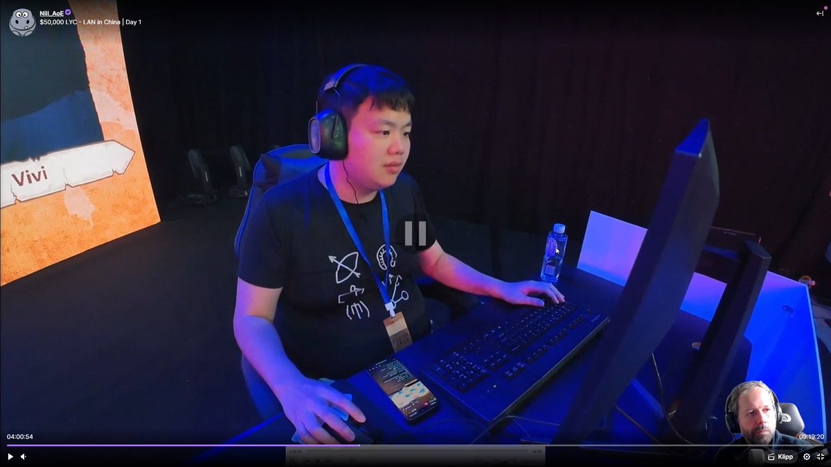 outofcontextage's tweet image. 