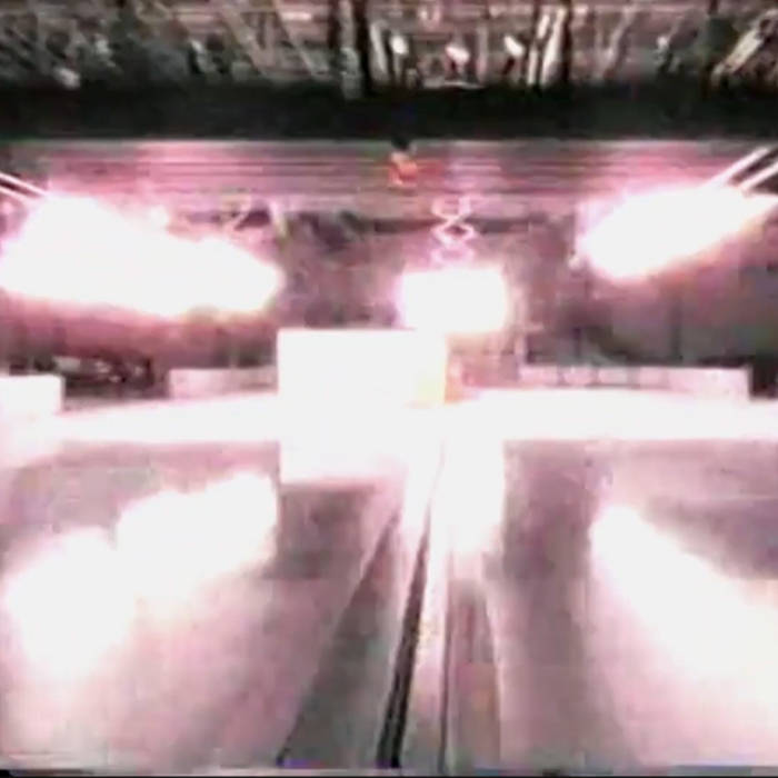 look4kiss's tweet image. 🔴-🟡-🟢[{[{💧💧失⏳️っ⌛️た💧💧]}]}🔴-🟡-🟢: wires laid across the floor (2025)
lostlostlost.bandcamp.com/album/wires-la…
3 songs 42 min
CMか何かの激しいグリッチの末の解脱か静的ドローンへ
#Vaporwave 😵‍💫 #Signalwave
From fierce glitches of CM or something shift to a static drone, is it liberation?