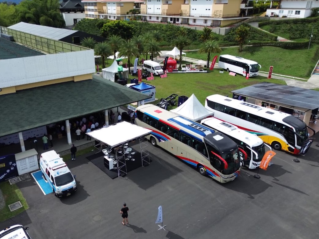 En pocos minutos iniciará el segundo día de la Convención Nacional de Transporte y Turismo 🚍🇨🇴
Hoy tendremos invitados especiales como Mauricio Reina, investigador asociado a <a href="/Fedesarrollo/">Fedesarrollo</a>, quien participará en la agenda académica del evento.
#OrgulloGremial #UnidadGremial