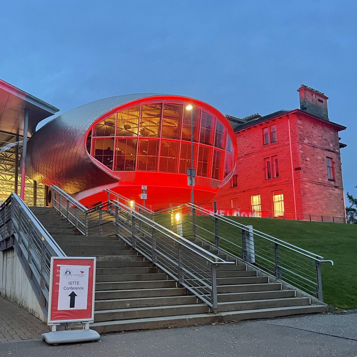 DrGaryKerr's tweet photo. Enjoyed being back at @EdinburghNapier to give the keynote lecture at 44th ISTTE Annual Conference #ISTTE25

🗣️ My keynote explored tourism in Ireland and the role of universities in supporting the tourism, hospitality &amp; event sector navigate a volatile &amp; uncertain environment🇮🇪 https://t.co/956OMTePex