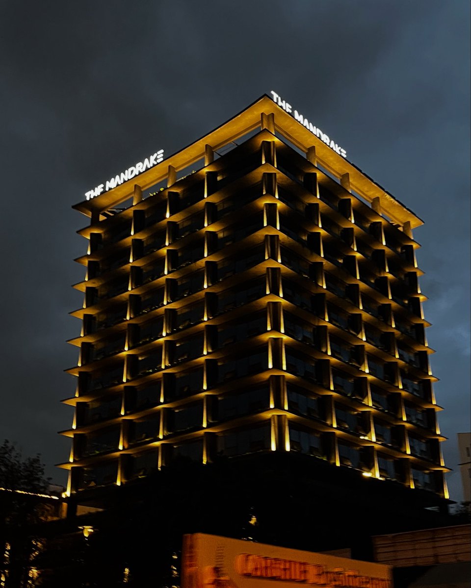 dkdennomel's tweet image. You should see it at night.