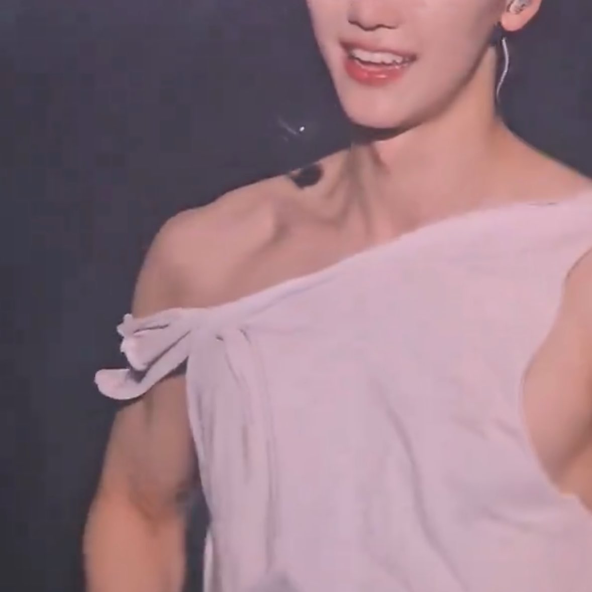 jjkfairiess's tweet image. 😣😣😣