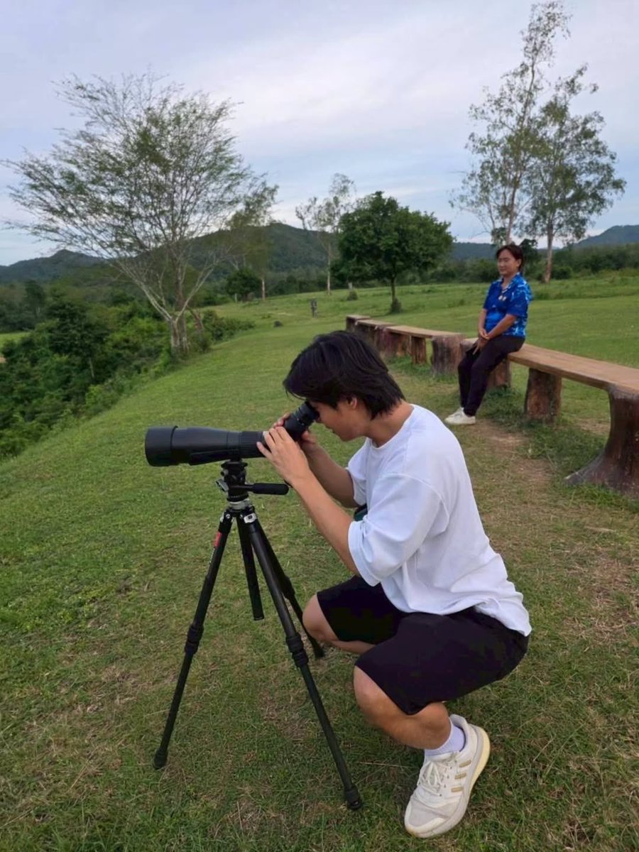 สุขภาพดี ไม่เคยปวดหลัง เพราะเวบาพี่นั่งทีไร พี่นั่งแบบสควอชแบบนี้ตลอดๆ

จัดระเบียบร่างกายเป๊ะปัง สวยงาม แบบอัตโนมัติ

ถามจริง มีอะไรที่พี่ทำไม่ได้หรือทำได้ไม่ดีบ้างเนี่ยยยยย เก่งไปหมด

แล้วน่ามองน่าดูมาก คุณคาเมร่าแมนกดถ่ายรัว เมมกล้องกี่tbยกให้เธอหมดแล้วล่ะดูท่า