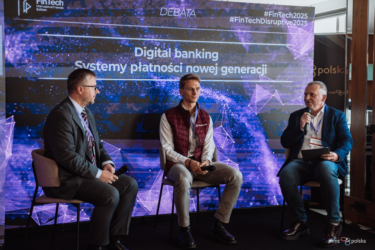 FinTechDigital's tweet image. 💬 Pozostając w tym samym bloku, odbyła się debata „Digital banking. Systemy płatności nowej generacji”, która skupiła się na tym, jak powstające technologie redefiniują obszar płatności i interakcji z klientem.

#FinTech2025 #FinTechDisruptive2025 #DisruptiveTrendsFinTech