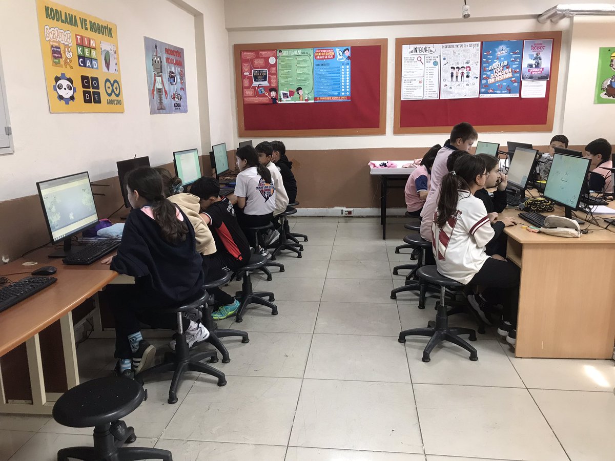 caycuma_mso's tweet image. Codeweek (Avrupa Kodlama Haftası) Etkinlikleri @67_MEM_Arge #mebyegitek #Yeşil Vatan #codeweek #codeweektürkiye