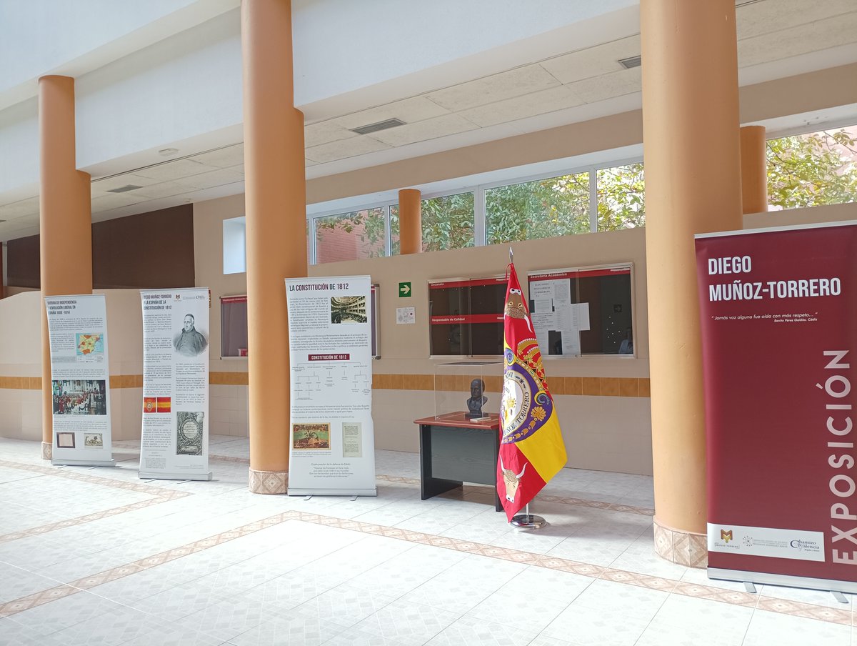 Exposición temporal sobre la vida y obra de Diego Muñoz-Torrero en el pasillo central de nuestra Facultad.

Gracias a la Fundación Muñoz-Torrero y al Ayuntamiento de Cabeza del Buey, ciudad natal de tan ilustre jurista extremeño, por la cesión.