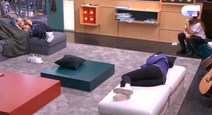 SereLalita's tweet photo. Queremos hablar de cuando en OT se recreó este Cuadro Renacentista 
#OTDirecto23O https://t.co/eM9UiKZhSu