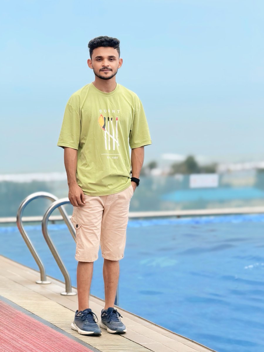 implabonsikder's tweet image. Spent my vacation in Cox’s Bazar — sea breeze, golden sands, and endless waves. 🌊☀️ #CoxsBazar #VacationVibes