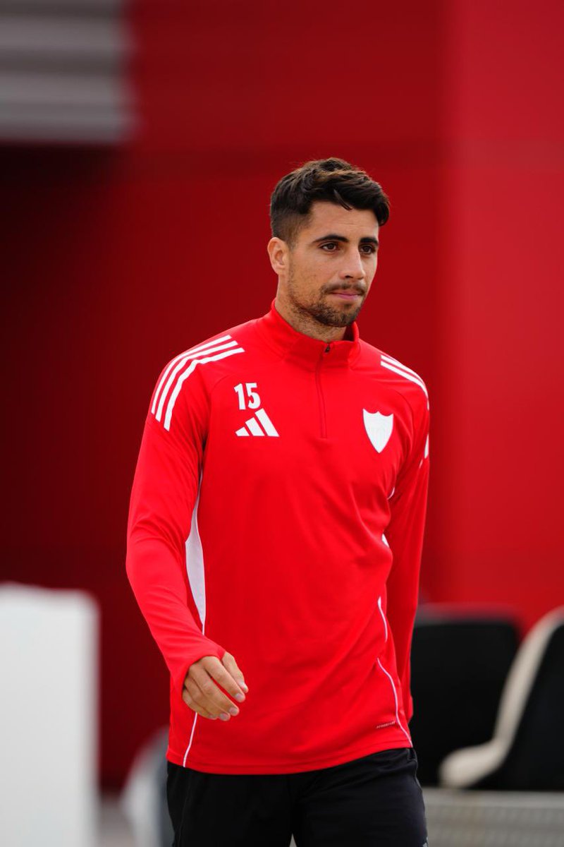 SevillaFC's tweet photo. 𝑪𝒂𝒓𝒅𝒐𝒔𝒐 ❤️1️⃣5️⃣

🔜 #RealSociedadSevilla https://t.co/oeASIeF6Oc