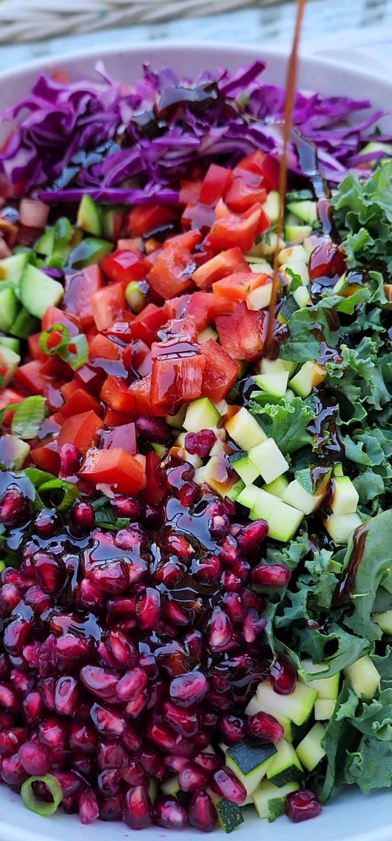 fooooodscom's tweet image. Quinoa Fattoush

Ditched the pita, kept the zing! ✨ Quinoa Fattoush is here to brighten your feed (and your lunch). #quinoa #fattoush #salad #healthyfood #middleeasternfood #lunchgoals

Credit : normasfooddiary resepmamiku.com/en/quinoa-fatt…