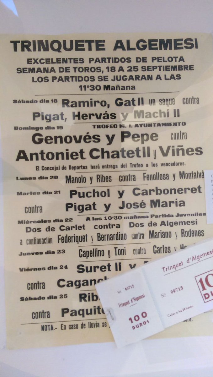 bousalgemesi15's tweet photo. @FrancescViadel ei @FrancescViadel potser ton pare també et dugué al Trinquet del Carrer Nou... Setmana de Bous &amp; Boxa... però també Pilota... 😉@toni_molla https://t.co/erHgQ7lY65