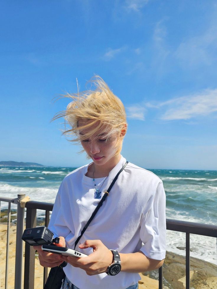 buniesluv's tweet photo. ๏นOO2ใ
คโธฐหึนโ โ โฏโฏ ( ๐ #BeachThings ) Activity; ๐๐ฉ๐ฆ ๐๐ฆ๐ณ๐ฎ๐ข๐ช๐ฅ ๐๐ญ๐ถ๐ฃ ๐ What's in Lixie's bag? ๐ผ โ โน https://t.co/bUzjbGcyDK