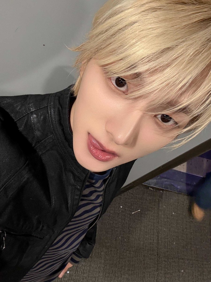 sunghosloops's tweet image. 251023 #성호 weverse post ⭐️