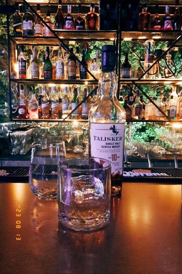 djx0515's tweet photo. 你說小酌一杯，卻想把我灌死？ https://t.co/aEHMTs9k5a