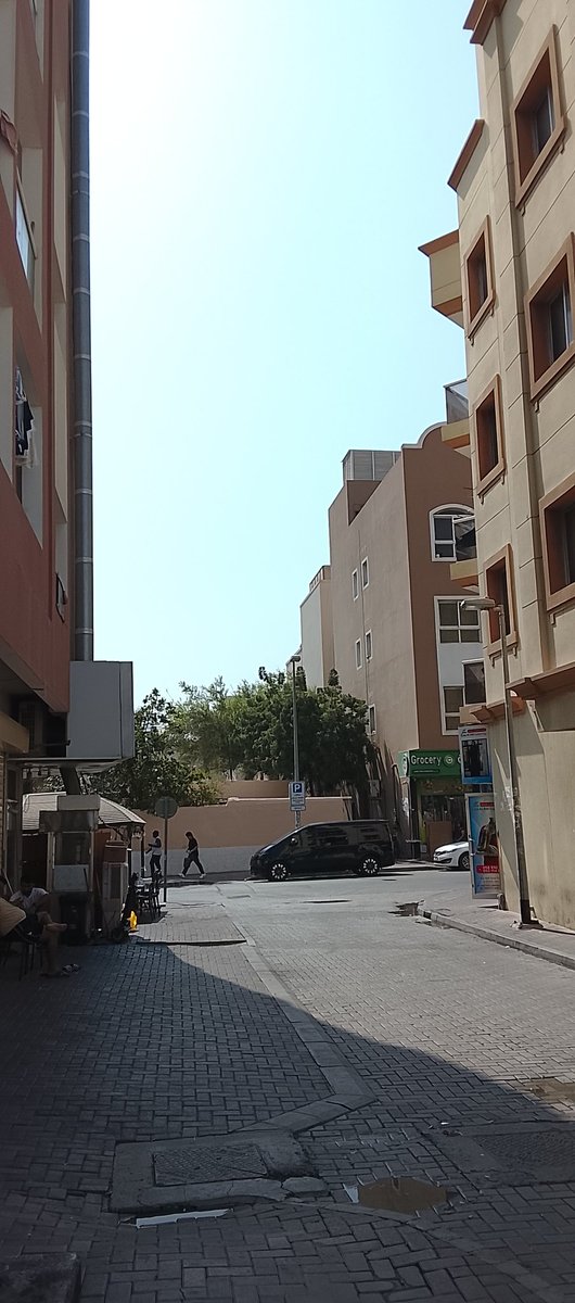 Massage therapist tweet media