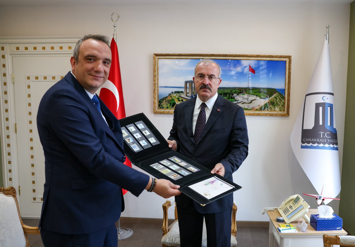 CanakkaleGovTr's tweet image. 📍 Çanakkale Valiliği

Posta ve Telgraf Teşkilatı’nın 185. kuruluş yıl dönümü münasebetiyle PTT #Çanakkale Başmüdürü Ufuk AŞI ve beraberindeki heyet, Valimiz Doç. Dr. @omertoraman25’ı ziyaret etti.

PTT’nin kuruluş yıl dönümünü kutlayan Valimiz, #PTT çalışanlarının gününü tebrik