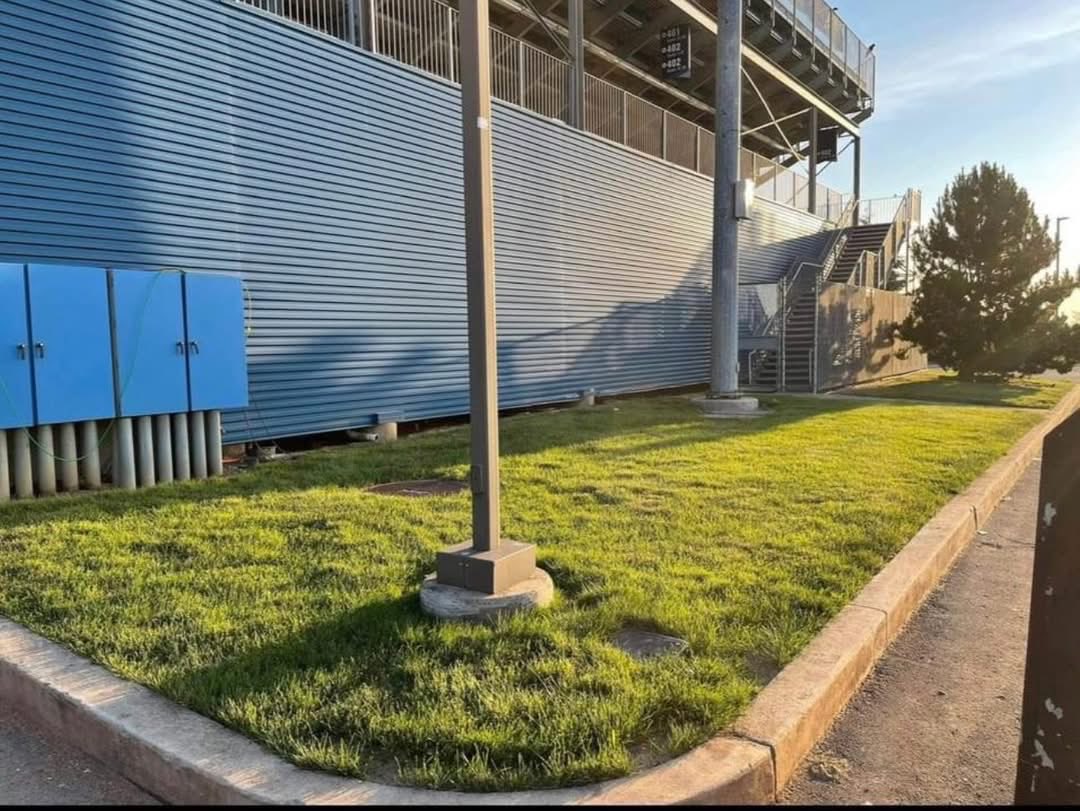 PSUtickets's tweet image. Lot 34 (General): Indiana pair: $125 each 
Nebraska $125 each 
Buy both sets = get both B/W free

Lot 44 (Preferred) $150 per for IN &amp;amp; NE. Get free B/W

Lot 42 (Front-Row Reserved on Pavement): 3 side-by-side behind the RF foul pole. Private/exclusive. Huge tailgate area…